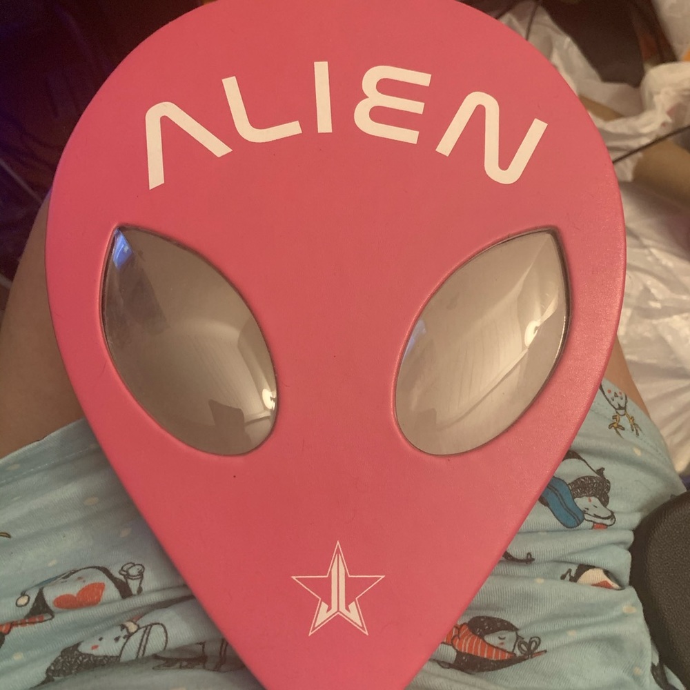 Jeffree Star Alien Palette